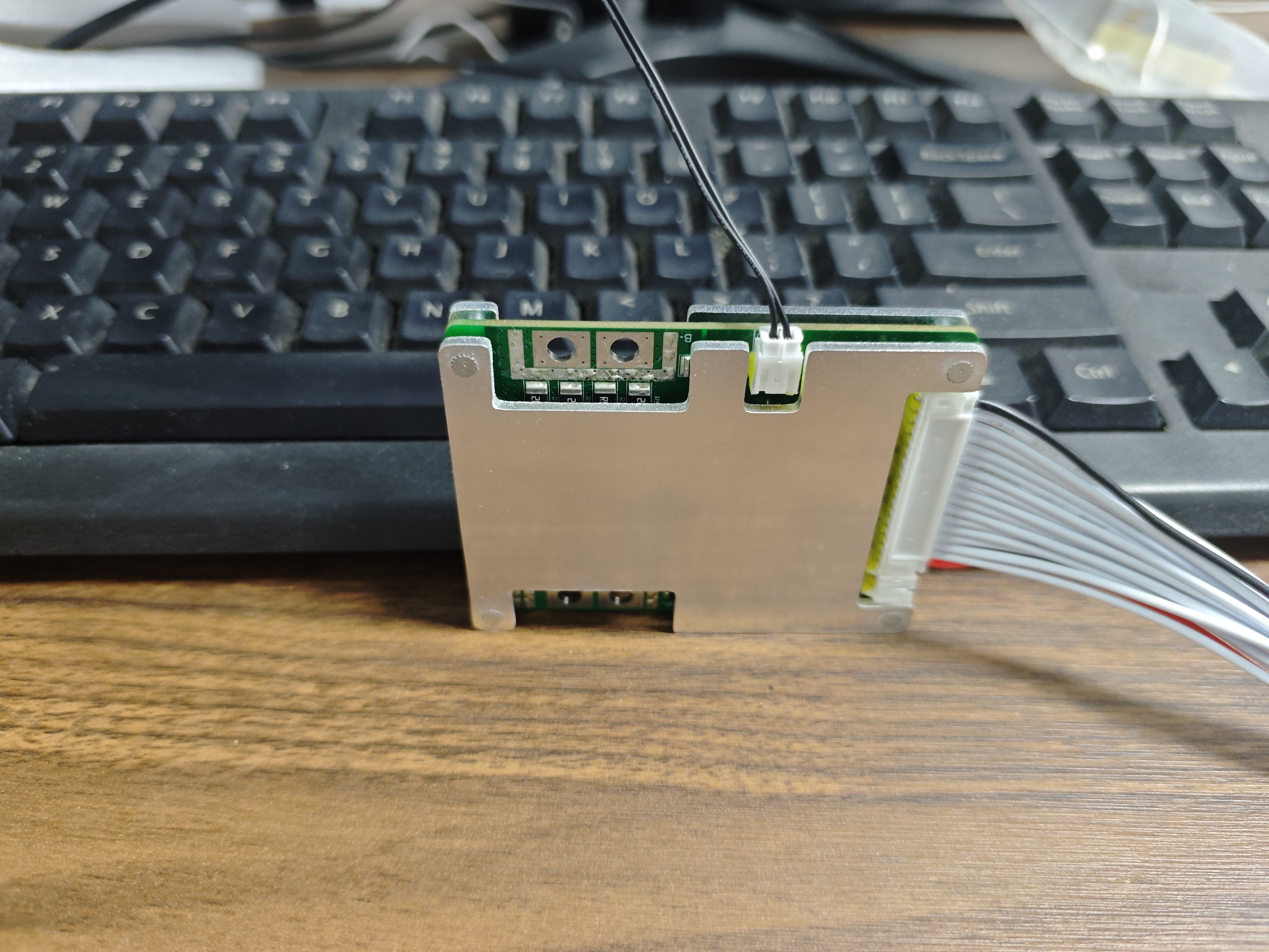 6S–16S 30A/40A/50A/60A Lithium Battery BMS — Features Balancing, Temperature Protection, and Low-Voltage Protection; Compatible with Ternary, LiFePO4, and Sodium-Ion Batteries.